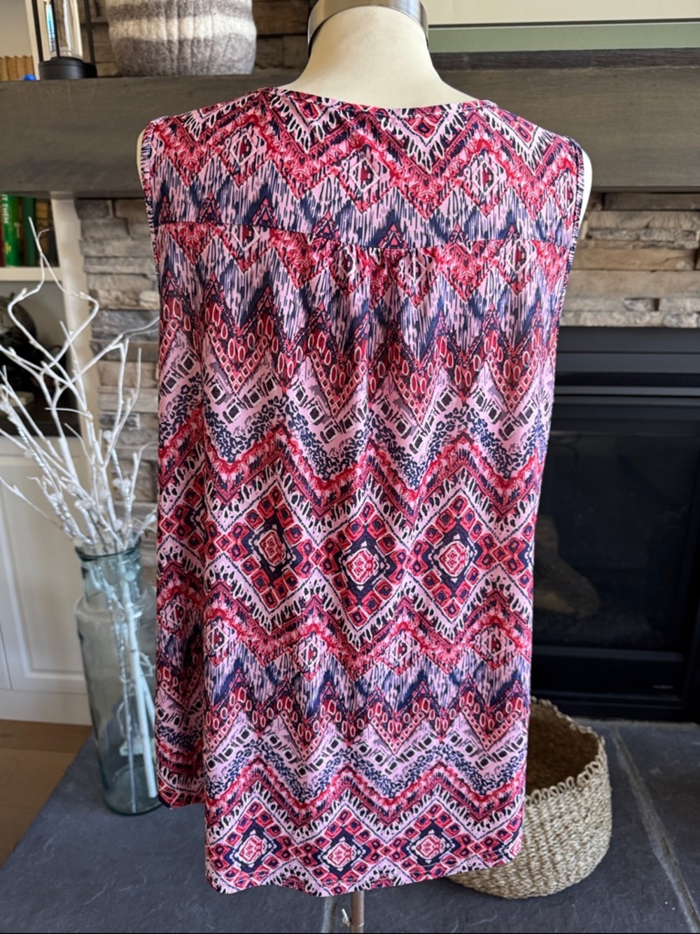 Women's Red & Navy Printed Sleeveless Tank Top - Picture 7 of 11